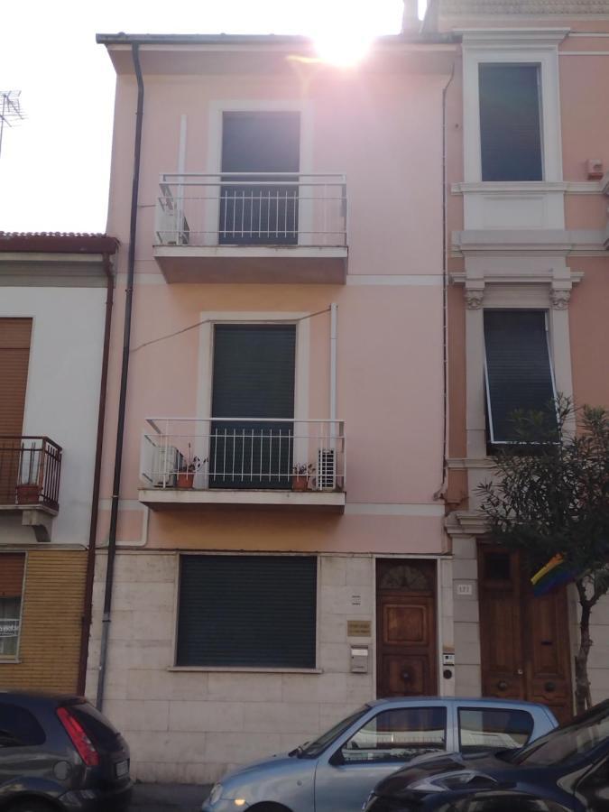 Mazzini Affittacamere Viareggio Zewnętrze zdjęcie